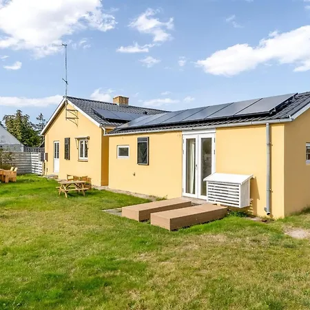 Alpi - 270m From The Sea By Interhome Vakantiehuis